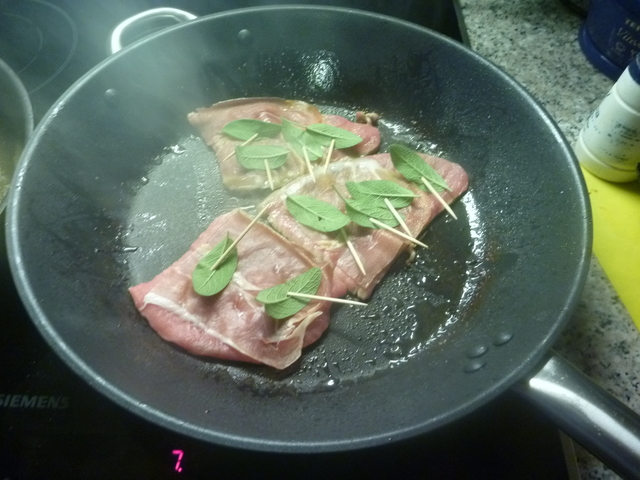 Schnitzel in der Pfanne