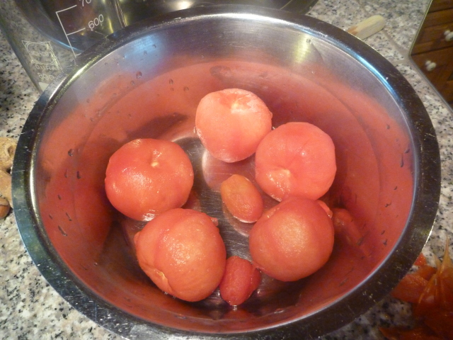 Bild von geschälten Tomaten